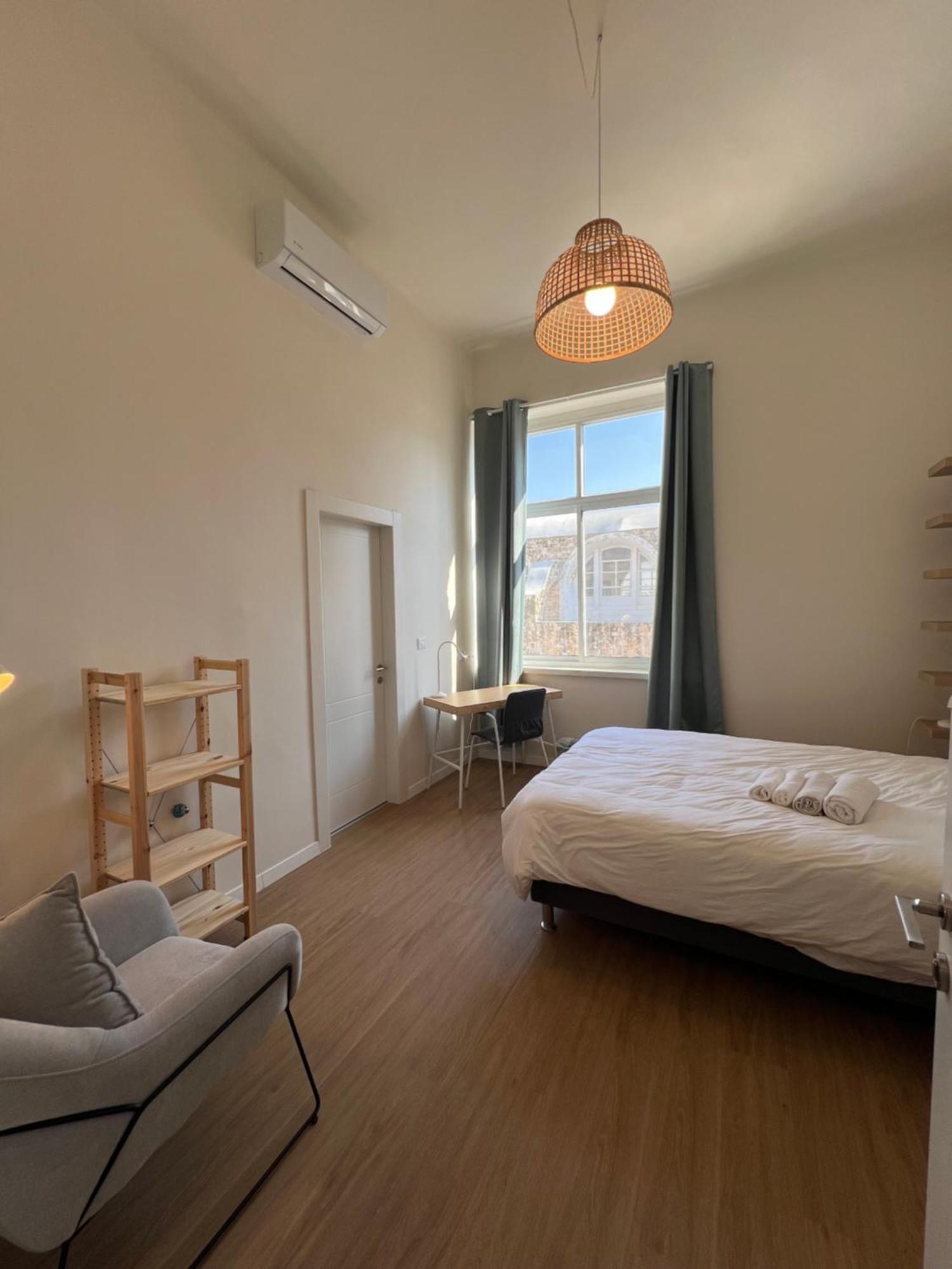 Modern And Spacious Apartment In Downtown Haifa Exterior foto